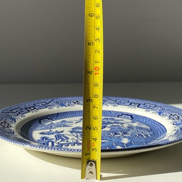 Vintage Churchill Blue Willow Plate 10” blue & white - Picture 6 of 10
